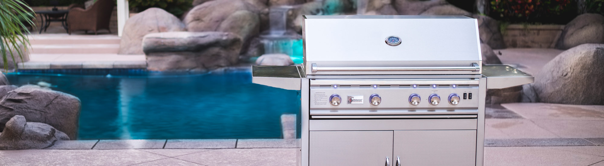 Premium Gas & Wood-Fired Pellet Grills